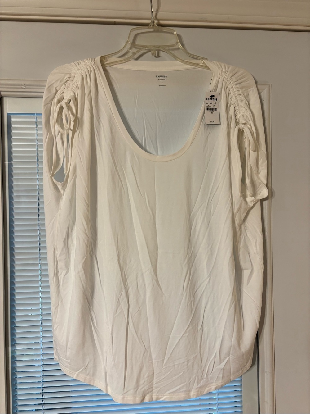 Express White Cap Sleeve Scoop Neck Top